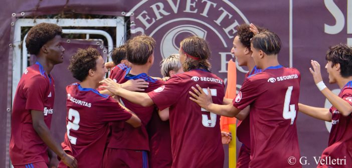 Servette M-16 connaît la voie à suivre